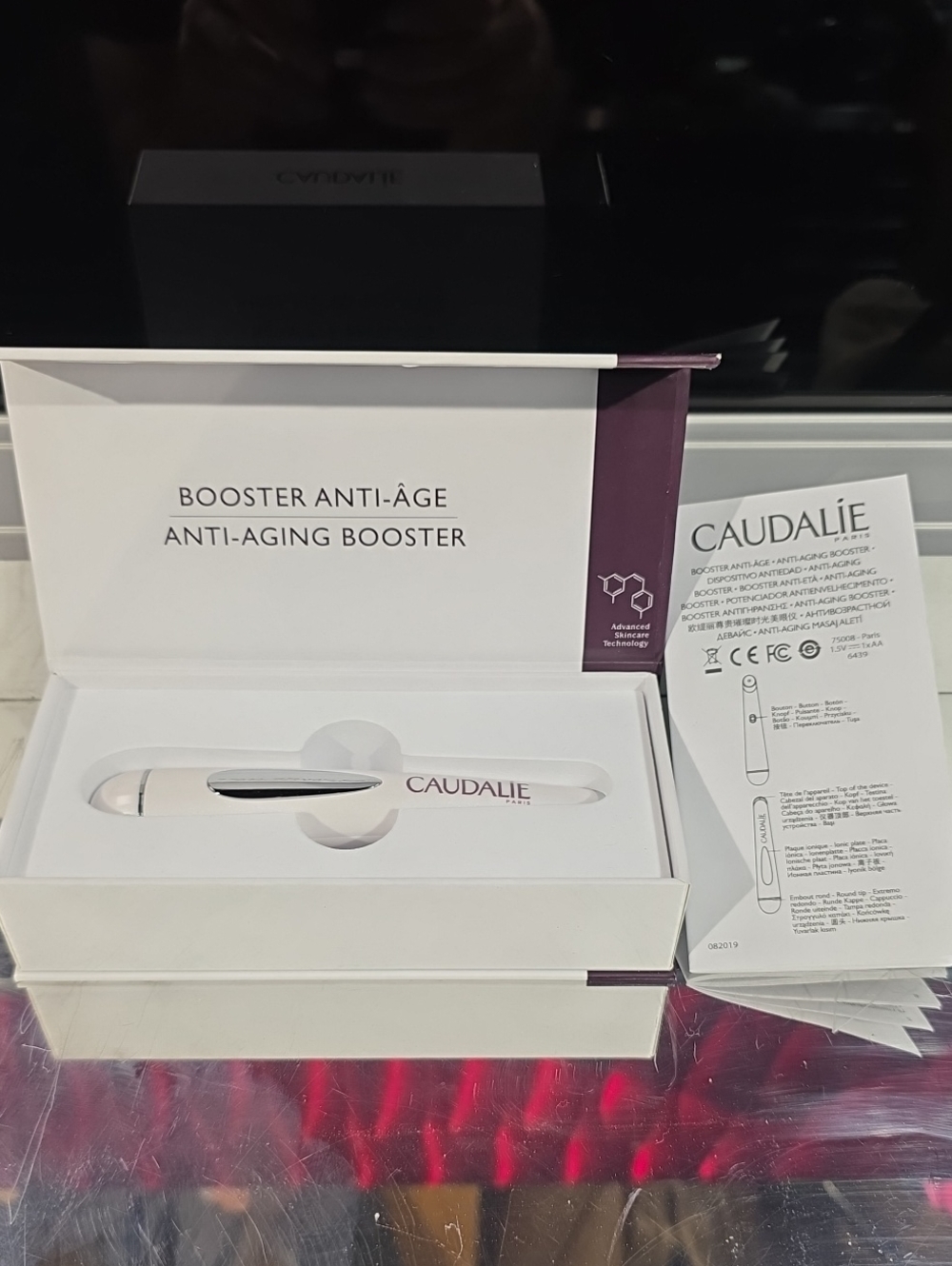 Caudalie Booster Anti-Âge Anti-Aging Eye & Face Device New with Box